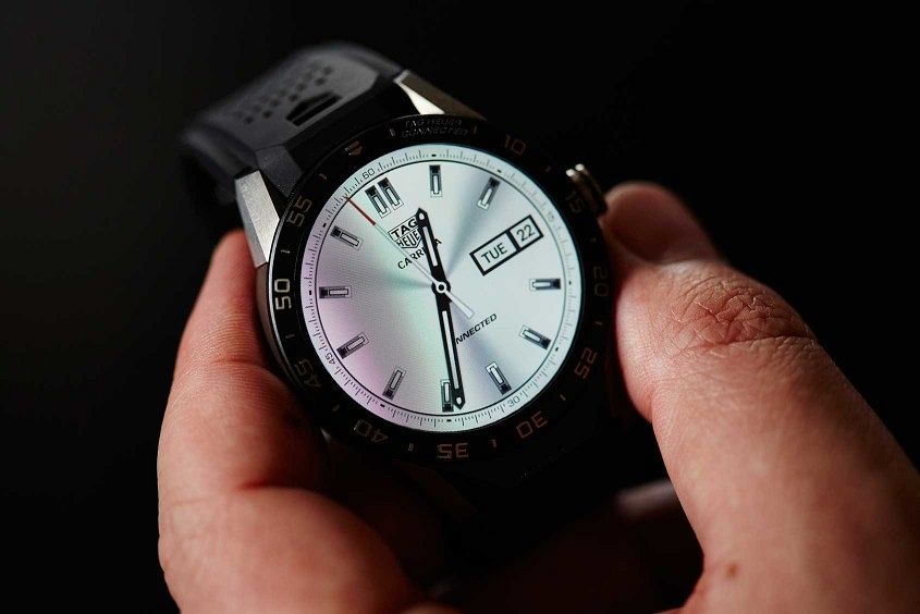 TAG-Heuer-Connected-_