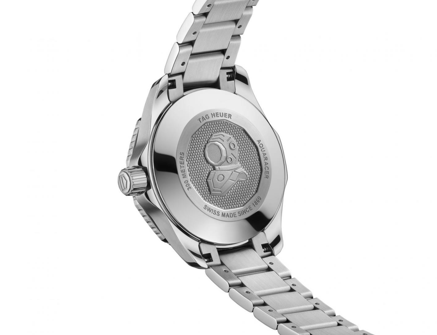 The Swiss made fake watch is designed for women.